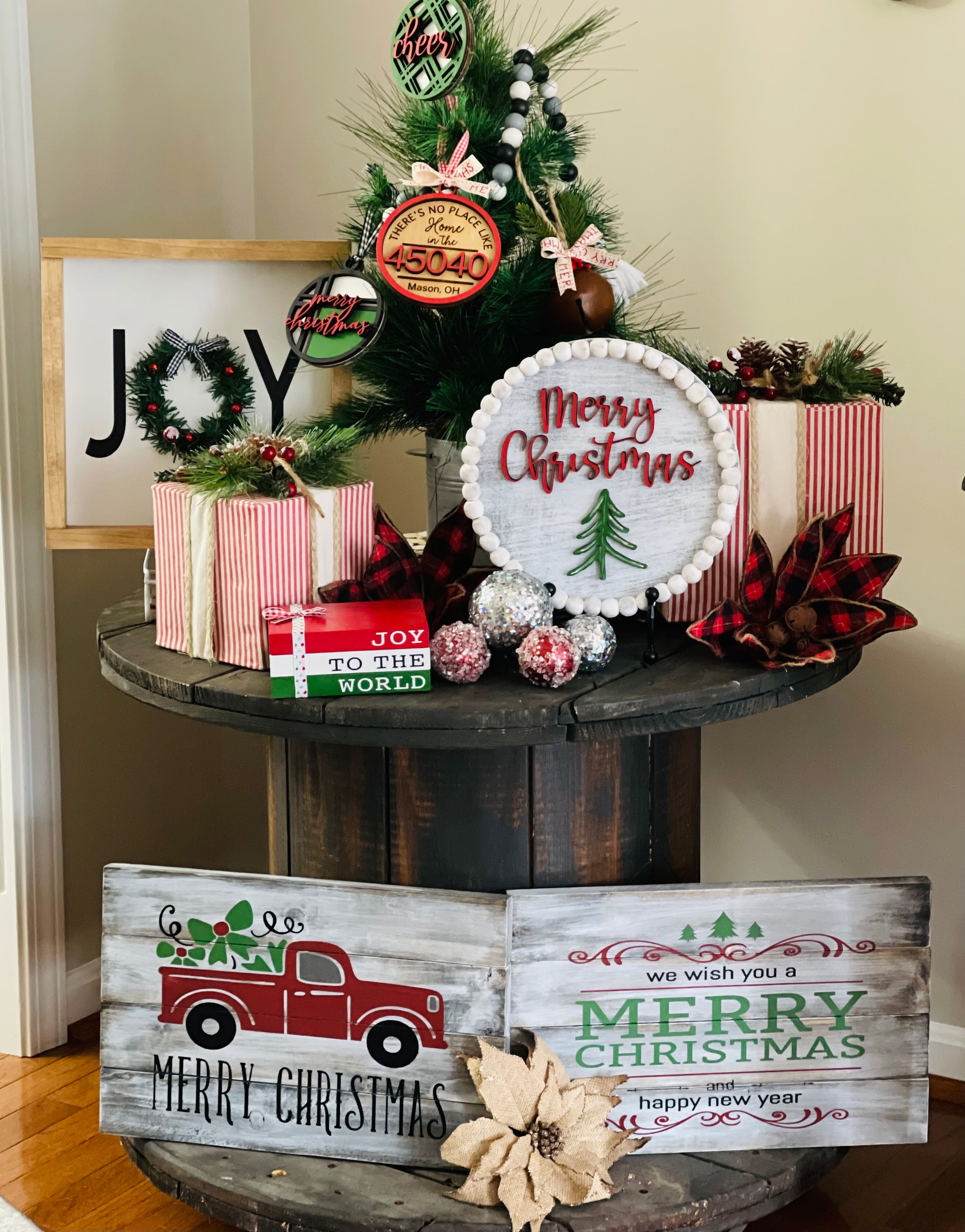Rhis image shows a highlight id new holiday items in oue pop up online shop!
