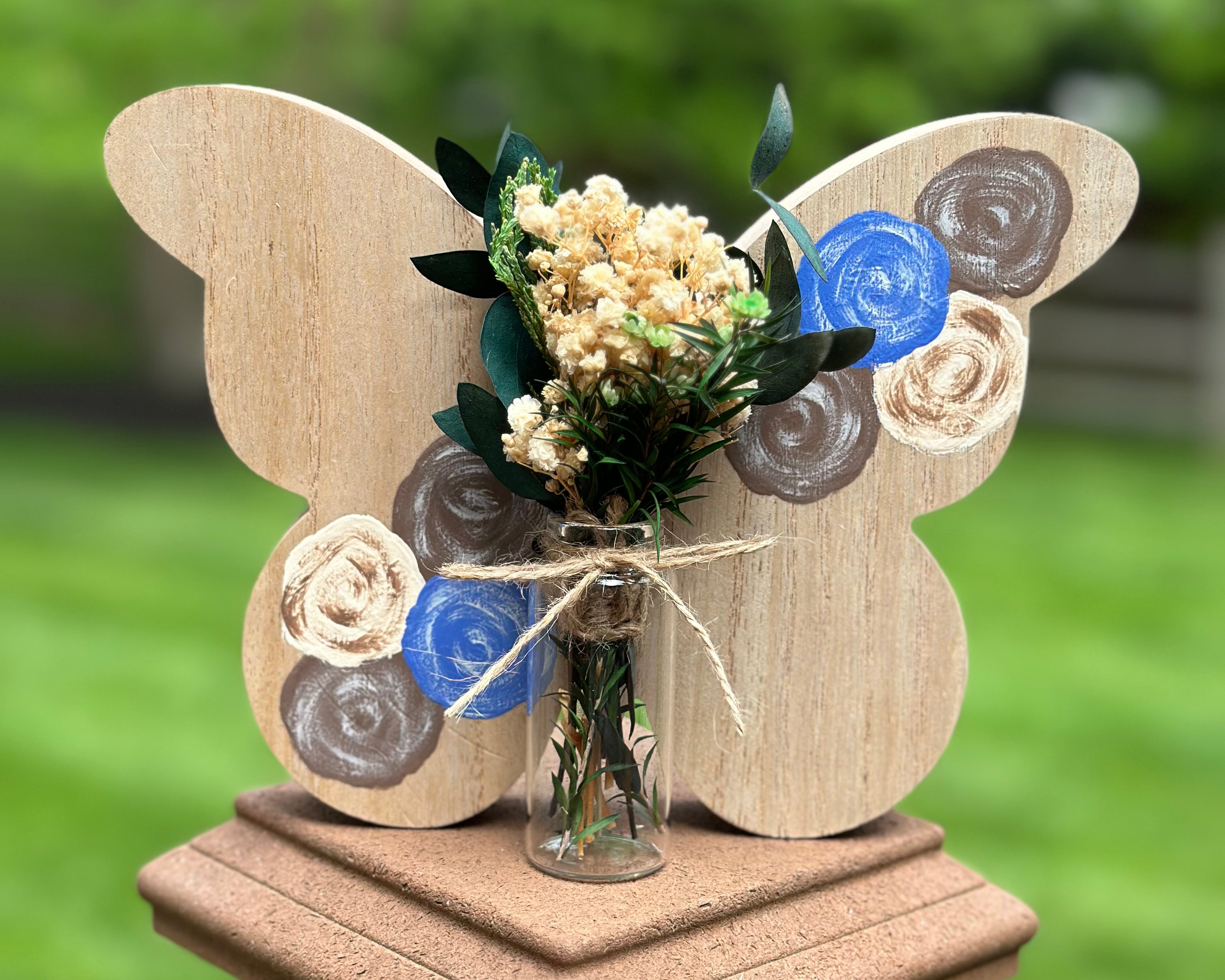 Wood Floral Butterefly