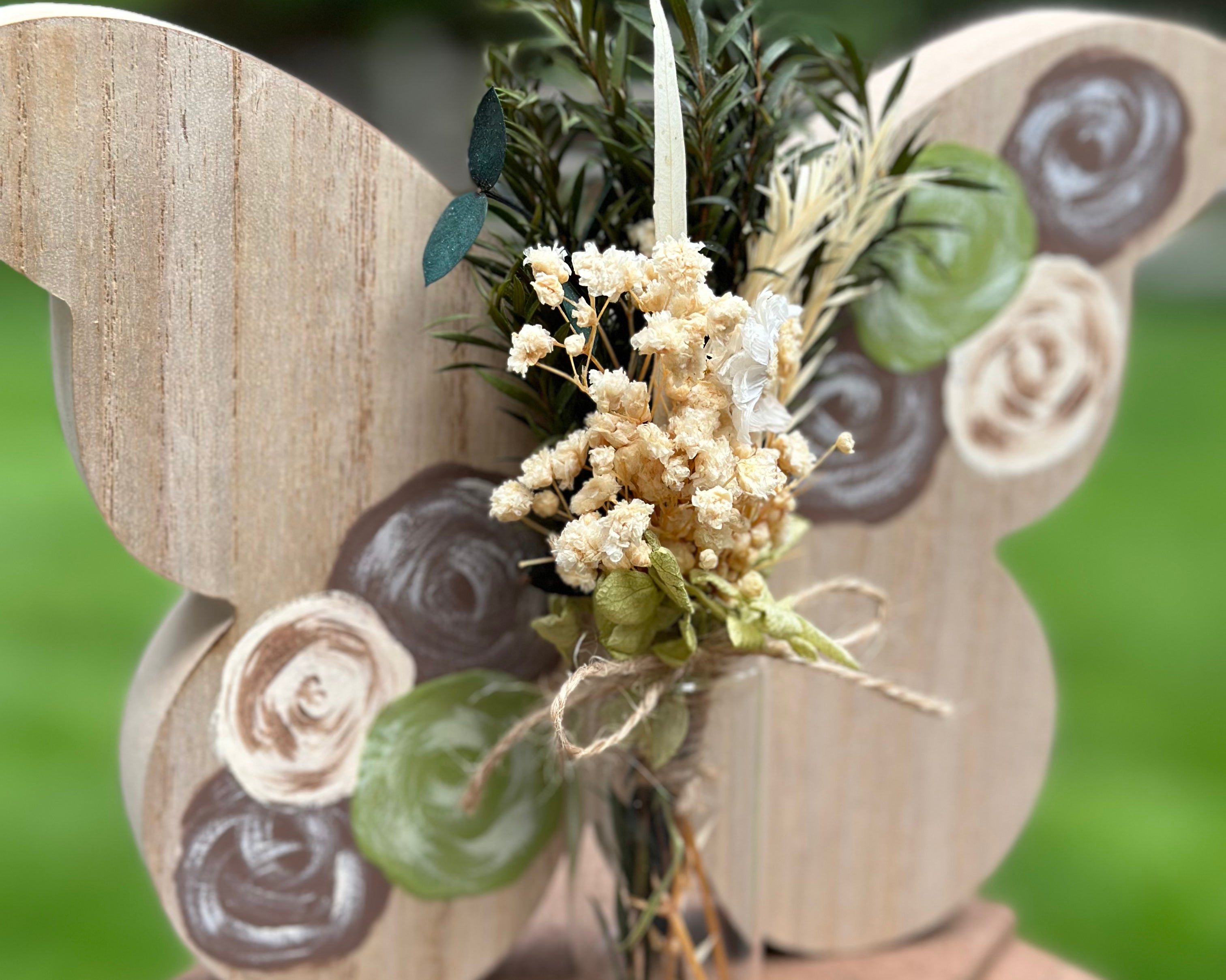 Wood Floral Butterefly