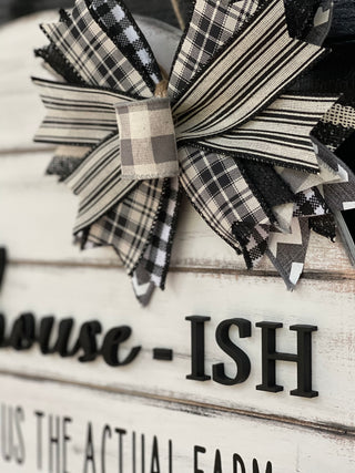 Farmhouse-ish Shiplap Door Hanger