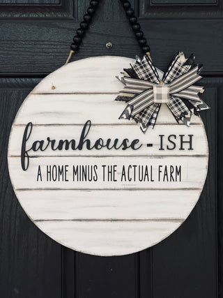 Farmhouse-ish Shiplap Door Hanger