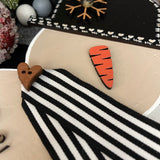 This image show the hand painted details of the large snowman's hat.